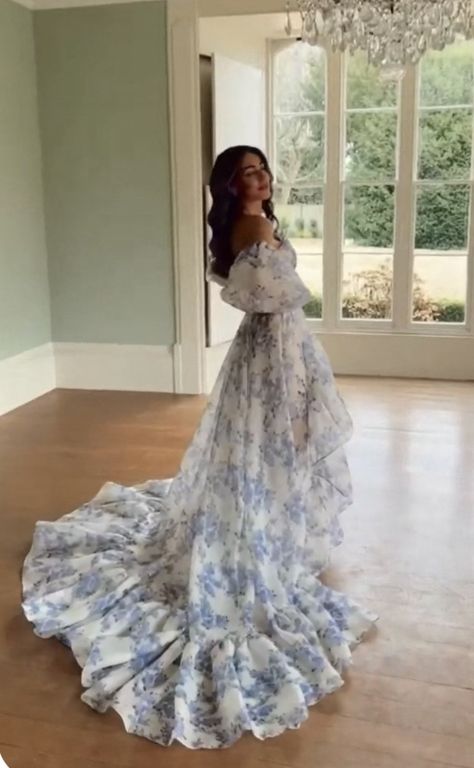 Fairytale Prom Dress, Toile Dress, Promotion Dresses, Flower Prom Dress, Flowery Dresses, Floral Dress Formal, Floral Prom Dresses, Blue Toile, Prom Dress Inspiration