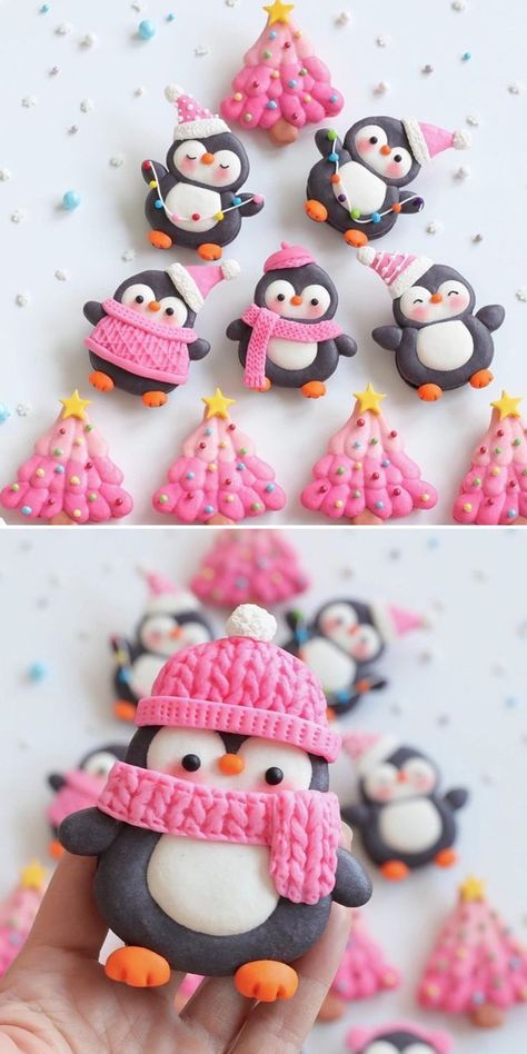 Macaron Characters, Macarons Cute, Christmas Macarons, Macaron Cookies, Macaroon Recipes, Cute Baking, Christmas Clay, Polymer Clay Christmas, Cute Polymer Clay