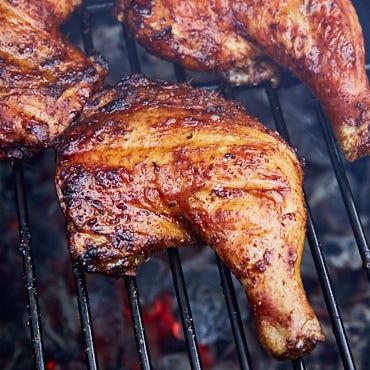 Kickin' Grilled Chicken Legs - Simplicity is Perfection Grill Chicken Thighs, Grilled Chicken Leg Quarters, Chicken Leg Quarter Recipes, Grilled Chicken Legs, Bbq Chicken Legs, Chicken Breast Crockpot Recipes, Meat Cooking, Leg Quarters, Crockpot Chicken Breast