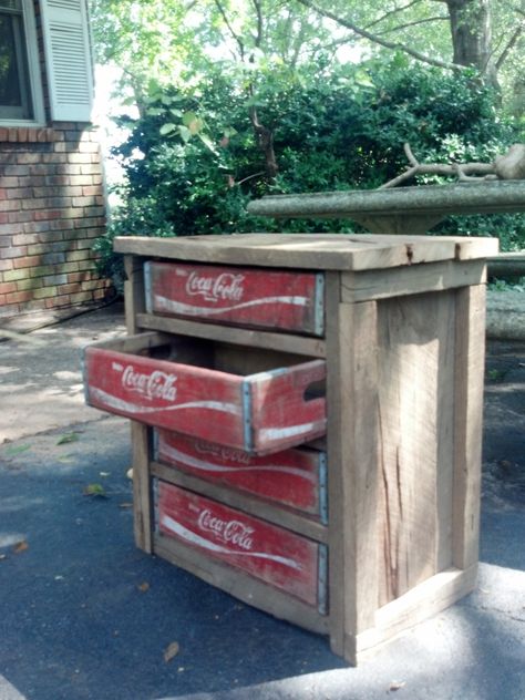 Upcycled dresser made from old barn wood and vintage Coca Cola crates. Old Crate Ideas, Barn Wood Ideas, Old Coke Crates, Coke Crate Ideas, Vintage Night Stands, Beer Decor, Bar Deco, Upcycle Dresser, Coca Cola Decor