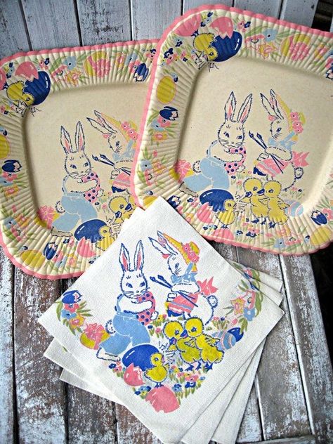 Findlay Ohio, Easter Plates, Easter Graphics, Retro Easter, Here Comes Peter Cottontail, Easter Vintage, Easter Goodies, Hippity Hoppity, Peter Cottontail