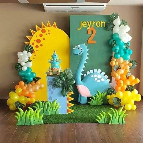 Birthday Party Paper Decorations, Dinasour Birthday, Dinosaur Birthday Theme, Dinosaur Birthday Party Decorations, Baby Birthday Decorations, Dinosaur Themed Birthday Party, Dino Birthday Party, Birthday Party Decorations Diy, 1st Birthday Party Themes