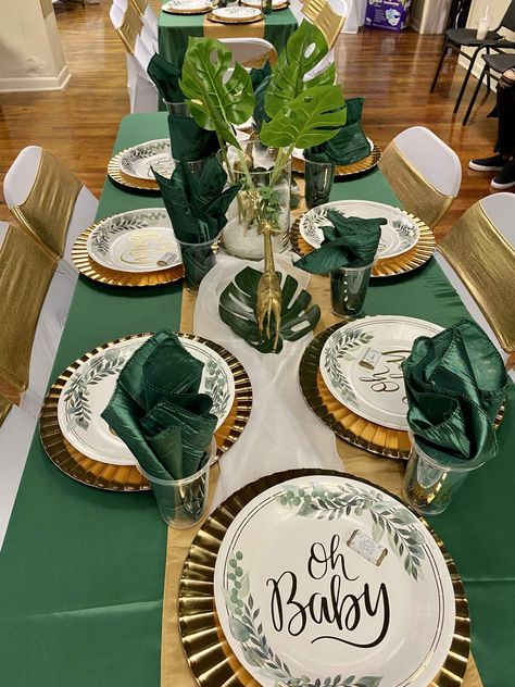 Safari Baby Shower Table Setting, Jungle Theme Table Decor, Lion Baby Shower Ideas, Safari Themed Baby Shower Ideas, Safari Themed Food, Safari Theme Baby Shower Ideas, Safari Baby Shower Theme, Safari Baby Shower Ideas, Jungle Theme Baby Shower Ideas