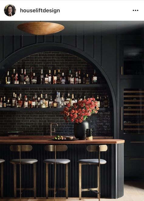 Home Bar Interior Design, Gothic Bar, Bar Lounge Room, Bar Nook, Bar And Lounge, Whiskey Room, Home Wet Bar, Home Bar Rooms, Modern Home Bar