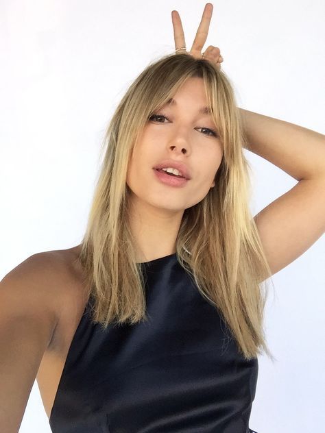 Long Blonde, Trending Haircuts, Grunge Hair, Hailey Bieber, Bride Hairstyles, Hairstyles With Bangs, Medium Length Hair Styles, Hair Looks, Hair Trends