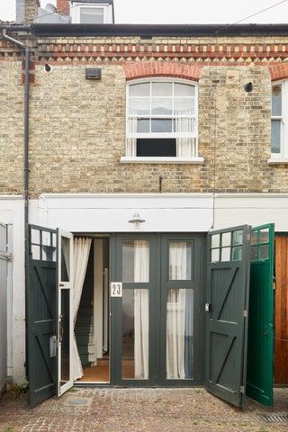 House Near The Sea, 8 House, Brunswick House, Internal Glazed Doors, Block Of Flats, Mews House, Glass Extension, Sea House, Wide Windows