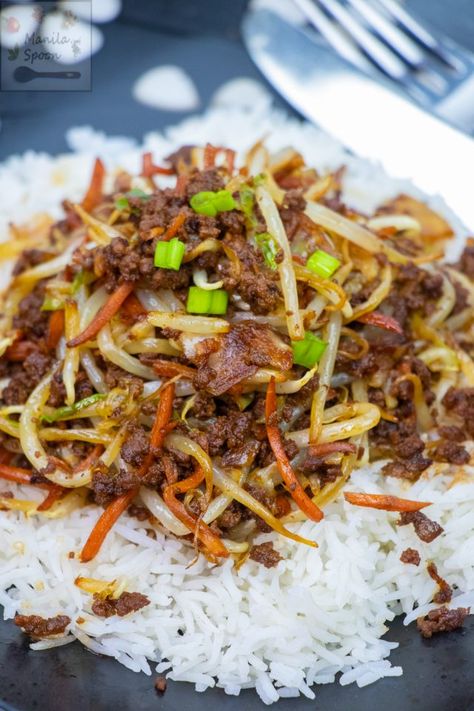 Beef With Bean Sprouts, Korean Cabbage, Koreansk Mad, Korean Food Side Dishes, Bean Sprout Recipes, Stuffed Poblanos, Korean Recipe, Panlasang Pinoy, Ground Beef Recipe