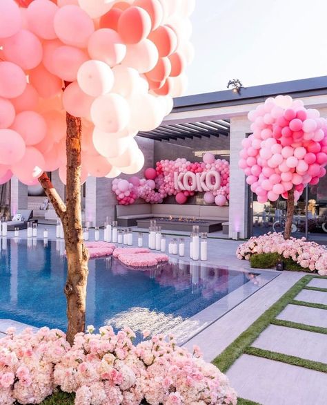 Khloe Kardashian Birthday, Kardashian Birthday Party, Balloon Tree, 36th Birthday, Birthday Ideas For Her, Birthday Party Theme Decorations, 35th Birthday, Fabulous Birthday, Pink Balloons