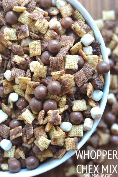 Puppy Chow Recipes, Chex Mix Recipes, Snack Mix Recipes, Snack Treat, Chex Mix, Easy Snack Recipes, Summer Snacks, Snacks Für Party, Köstliche Desserts