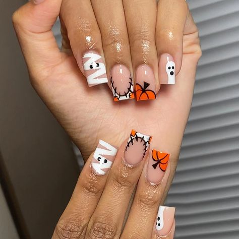 24pcs short and medium-sized fake nails, Halloween Scary Pumpkin Design Square Nail, press on Short Acrylic Nails Designs Orange, Square Nail Designs Fall, Medium Square French Tip, Spooky Nails Acrylic, Nails With Spider, Cute Halloween Nail Designs, Cutesy Halloween, Halloween Fake Nails, Square French Tip