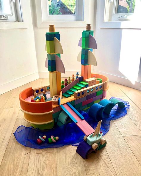 Sensory Room Ideas, Waldorf Playroom, Grimms Rainbow, Baby Development Activities, Going On A Cruise, Kids Play Spaces, Block Play, Imaginary Play, Wooden Rainbow