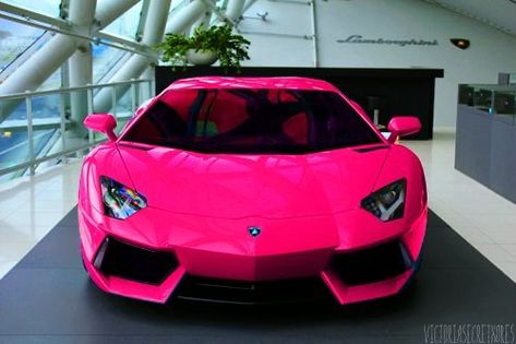 Hot Pink Lamborghini, Hot Pink Cars, Pink Ferrari, Pink Lamborghini, Wallpaper Luxury, Ferrari 360, Audi R8 V10, Ferrari California, Girly Car