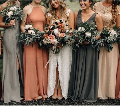 Rustic fall bridesmaid dresses #weddings #fallwedding #dresses Dress Colors, Dresses Fall, November Wedding, Wedding Cocktail, Wedding Formal, Fall Wedding Dresses, Wedding Goals, Bride Tribe, Outfits Fall