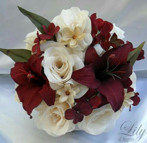 Wedding Table Decorations Flowers, Table Decorations Flowers, Wedding Decorations Burgundy, Burgundy Centerpieces, Decorations Flowers, Fun Wedding Decor, Cheap Wedding Flowers, Wedding Table Decoration, Centerpieces Wedding