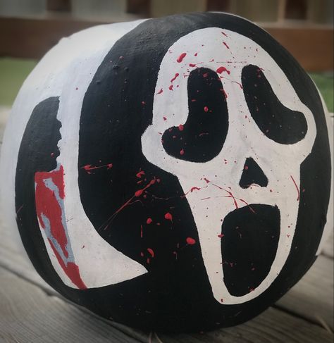 Pumpkin Painting Ideas Gost Face, Halloween Painting Ideas On Pumpkins, What To Draw On A Pumpkin, Pumpkin Painting Scary Ideas, Pumpkin Halloween Painting Ideas, Pumpkin Painting Ideas Black And White, Pumpkin Painting Ghost Face, Ghost Face Painted Pumpkin, Pumpkin Painting Ideas Ghostface