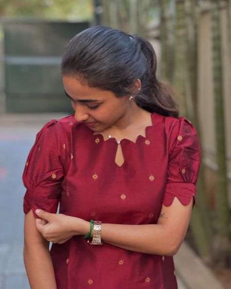 Kurta Models For Women, Silk Kurta Neck Design Latest, Boat Neck Designs For Kurti, Boat Neck Kurti Design, Kurti Sleeves Design Latest, Kurta Neck Design Latest, New Style Neck Design For Kurti, Chudithar Designs, Boat Neck Kurti