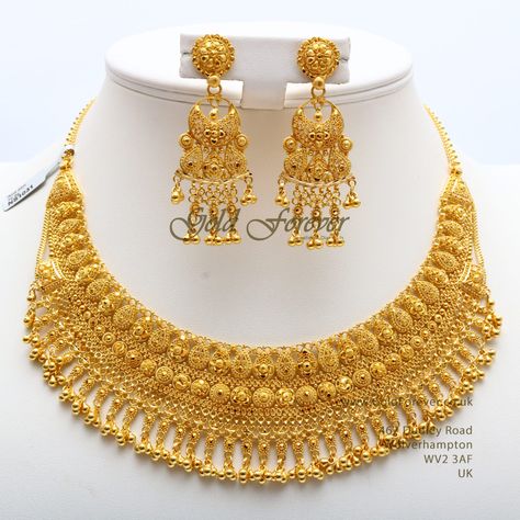 Latest Bridal Gold jewelry ideas, Antique Gold Choker and Long Chain in 2020, Bridal Gold Jewelry Trendy Choker and Gold Beads Mala Pakistani Jewellery Design, Latest Jewellery, ... Antique Gold Necklace and Haram Set photo Gold Jewellery Design, Bridal fashion  #necklace #bridaljewelry #bridalgoldjewelry #goldjewelry #fashionandarts Haram Set Designs Gold Latest, Latest Neckless Designs Gold, Indian Gold Jewellery Design Bridal Sets, Gold Necklace Set 30 Grams, Long Neckless Gold Jewelry, Bridal Gold Set Design, Gold Necklace Set Bridal Latest, Pakistani Gold Necklace, Bridal Gold Jewellery With Price