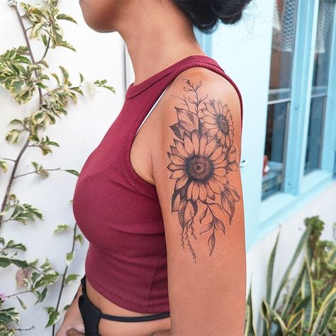 Sunflower Tattoo Flower Temporary Tattoo / Woman Temporary Tattoo / Floral Tattoo / Sunflower Temporary Tattoo / Sunflower / Helianthus - Etsy Sunflower Shoulder Tattoos For Women, Sunflower Shoulder Tattoo, Sunflower Tattoo Shoulder, Realistic Temporary Tattoos, Movie Industry, Sunflower Tattoos, Arm Band Tattoo, Temp Tattoo, Face Tattoos