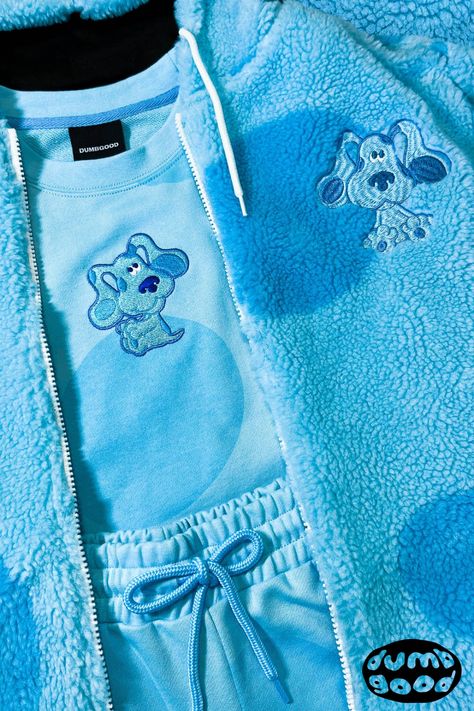 Blues Clues Tattoo Ideas, Blues Clues Aesthetic, Kaykay Aesthetic, Blues Clues Outfit, Blues Clues Costume, Clue Costume, Blue's Clues Birthday Party, Colored Characters, 00s Nostalgia