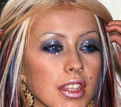 Y2K DAILY 🍒 on Instagram: “Some of Christina Aguilera’s most memorable eye makeup looks in the 2000s” 2000s Editorial Makeup, 2000s Y2k Makeup, 2005 Makeup Looks, Y2k Trashy Makeup, Eurotrash Aesthetic, Trashy 2000s Makeup, Snooki Makeup, 2000s Eye Makeup, 2005 Makeup