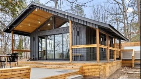 Tiny House Big Living, Small Cabin Plans, Shed House Plans, Airbnb Ideas, Virginia House, Tiny House Inspiration, Cabin House Plans, House Cabin, Modern Tiny House