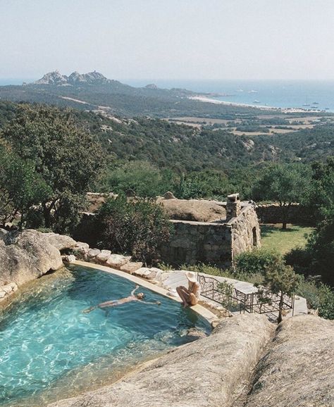 Hotel Ideas, Mediterranean Summer, Dream Pools, Northern Italy, Cool Pools, Pretty Places, Travel Inspo, Travel Aesthetic, Puglia