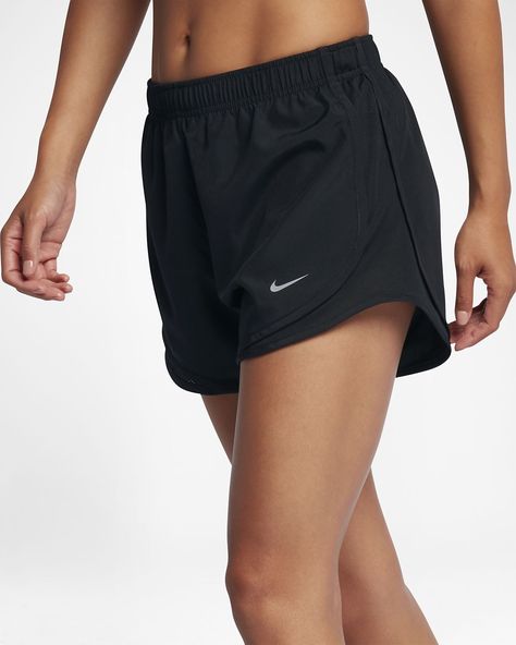 Nike Tempo Women's Running Shorts. Nike.com Nike Shorts Outfit, All Black Nikes, Sporty Summer, Nike Tempo Shorts, Black Nike Shorts, Nike Tempo, Yoga Iyengar, Running Shorts Women, Nike Running Shorts