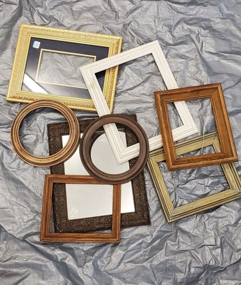 Have you ever found amazing frames; but the glass is missing or you have nothing to put in it? You can easily create a beautiful collage of open frames on your wall! It's super easy and such a pretty statement! Gather your open frames Open frames are pretty easy to find at thrift stores and yard sales. You can also remove the glass from frames; and just use the frame. These are just a few of the frames I used for my gallery wall.I personally love vintage wood frames, with decorative… Thrifted Frames, Creative Frames, Pottery Barn Mirror, Faux Marble Countertop, Diy Gallery Wall, Cactus Embroidery, Diy Tv Stand, Reclaimed Brick, Yard Sales