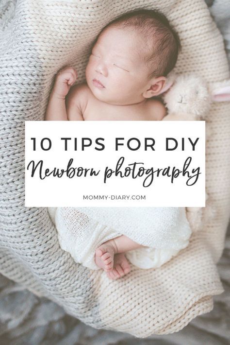 Today I want to share with you my tips and tricks for doing a newborn photoshoot at home. With little bit of preparation and creativity, any mom can do these at home without breaking the ... Photographing Objects, Baby Ju, Diary Photography, Photo Bb, Diy Newborn Photography, Newborn Photography Tips, Foto Kids, Twin Photography, Foto Newborn