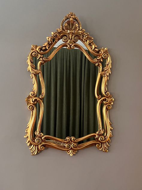 Mirror Entryway, Mantel Mirror, Mirror Living Room, Living Room Mirror, Gold Mirrors, Baroque Mirror, Dream Interior, Mirror Antique, Gilded Mirror