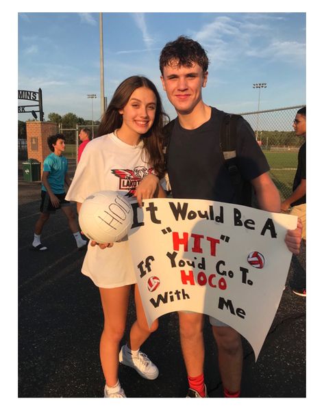 Cute Hoco Signs For Volleyball, Hoco Sign Ideas Volleyball, Cute Ways To Ask Your Gf To Hoco, Volleyball Hoco Posters, Hoco Volleyball Proposals Ideas, Homecoming Volleyball Proposals, Hoco Poster Ideas Volleyball, Hoco Signs Volleyball, Volleyball Hoco Proposals Ideas