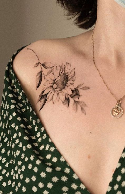 Sun Flower Collar Bone Tattoo, Sunflower Chest Tattoo Female, Sunflower Shoulder Tattoos For Women, Sunflower Spine Tattoo, Seductive Tattoos, Bluebonnet Tattoo, Sunflower Tattoo Meaning, Sunflower Tattoo Ideas, Collar Bone Tattoo For Men