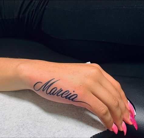 Tattoo Of Moms Name Ideas, Name Hand Tattoos For Women, Tattoo Name Fonts For Women, Baby Name Tattoo Ideas, Hand Name Tattoos, Cn Pfp, Name Tattoo Placements, Small Name Tattoo, Name Tattoo On Hand