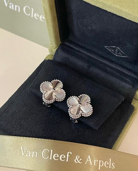 Van Cleef Alhambra Earrings, Van Cleef White Gold, Van Cleef Earrings, Van Cleef Arpels Earrings, Jewelry Van Cleef, Alhambra Earrings, Gold Vans, Van Cleef And Arpels Jewelry, Van Cleef & Arpels