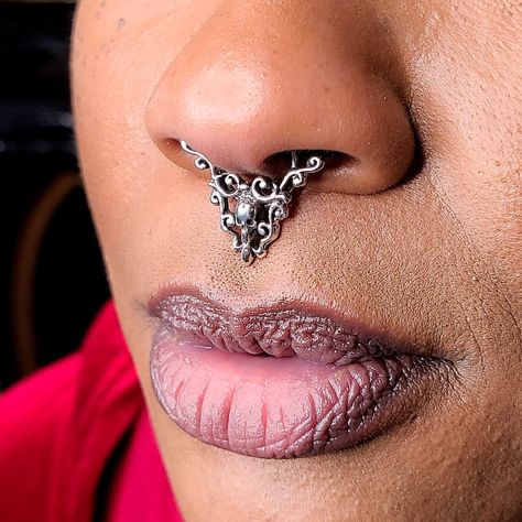 Skull and Lace Septum Piercing Gothic Goth Ornate - Etsy UK Gothic Septum Piercing, Witch Nose, Punk Vampire, Fake Lip Ring, Septum Piercing Jewelry, Fake Lips, Dream Wishlist, Medium Tv Show, Face Piercings