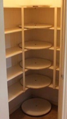 Pantry Corner Lazy Susan, Pantry Lazy Susan Ideas, Lazy Susan In Pantry Corner, Kitchen Lazy Susan Ideas Corner Pantry, Pantry Door With Storage, Lazy Susan Closet Ideas, Lazy Susan Shelves, Lazy Susan In Pantry, Pantry Shelf Design