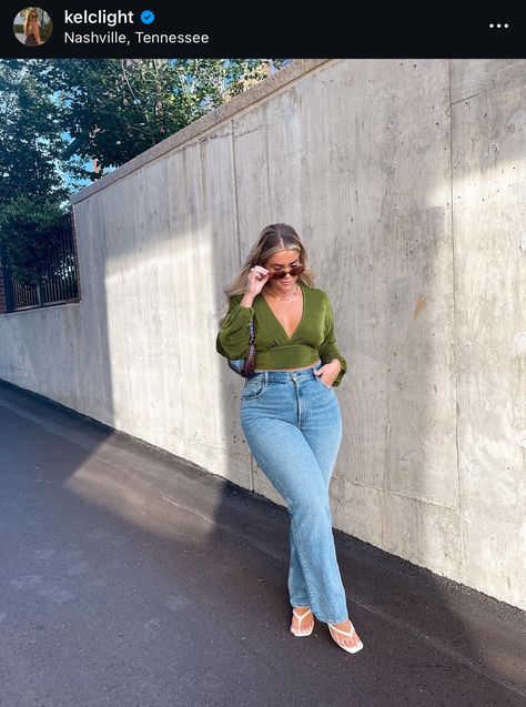 Curvy Brunette Outfit, Wide Hips Fashion, Brunch Plus Size Outfit, Birthday Outfit Midsize, Midsize Birthday Outfits, Night Out Outfit Curvy, Thick Legs Outfit, Chicago Fits, Casual Night Out Outfit