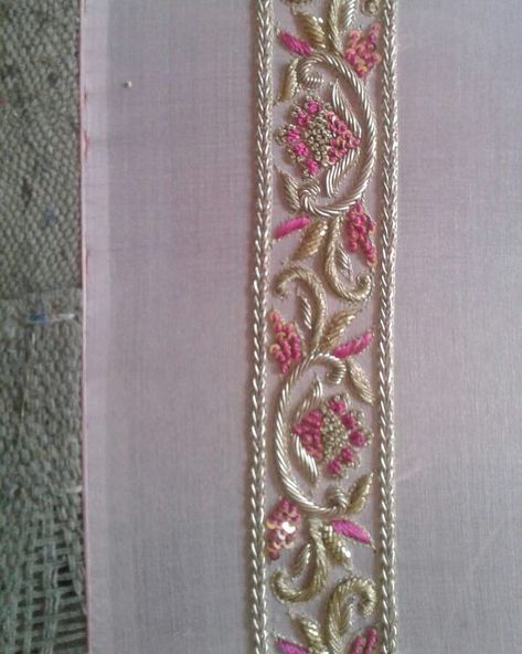 Zardozi Border Designs, Zardosi Border Design, Zardozi Embroidery Designs Border, Hand Work Zardosi Border, Zari Work Embroidery Design, Dupatta Embroidery, Zardosi Embroidery, Couture Ideas, Zardosi Work