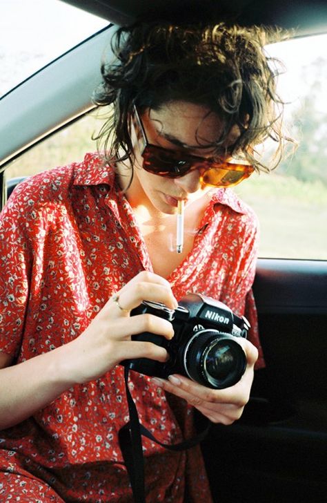 Steffy Argelich, Purple Diary, Trip To Cuba, Street Portrait, Cuba Travel, Aesthetic Women, Summer Photos, Messy Hairstyles, Aesthetic Photo