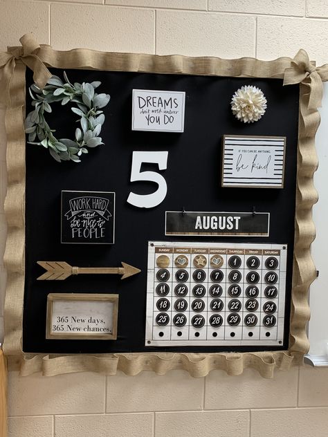 Burlap farmhouse bulletin board calendar inspirational Bulletin Boards For Office Ideas, Chalkboard Bulletin Board, Bulletin Board Ideas Burlap, Burlap Boards Bulletin, Boho Bulletin Board Ideas Bedroom, Black Classroom Bulletin Boards, Farmhouse Backdrop Ideas, Office Board Ideas Workspaces, Bulletin Board Farmhouse