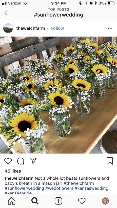 Sunflower Mason Jar Wedding Centerpieces, Sunflower Jar Centerpieces, Mason Jar Centerpieces Sunflowers, Easy Sunflower Centerpieces, Sunflowers In Mason Jars, Picnic Table Centerpieces Wedding, Mason Jar Sunflower Centerpieces Rustic, Sunflower In Mason Jar, Sunflower Centerpieces In Mason Jars