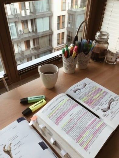 Top 15 Study Apps For Students That Everyone In College Should Have - Society19 UK Goals School, Studyblr Notes, Time Motivation, Books School, Motivation Study, Bebidas Do Starbucks, Study Apps, Desk Stationery, Study Pictures