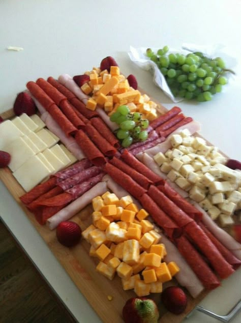 I love the idea of a christ filled easter!  This meat and cheese tray is perfect!:) Ideas Bautizo, Confirmation Party, Holy Communion Party, Easter Appetizers, Communion Ideas, Easter Snacks, First Communion Party, Easter Food, Communion Cakes