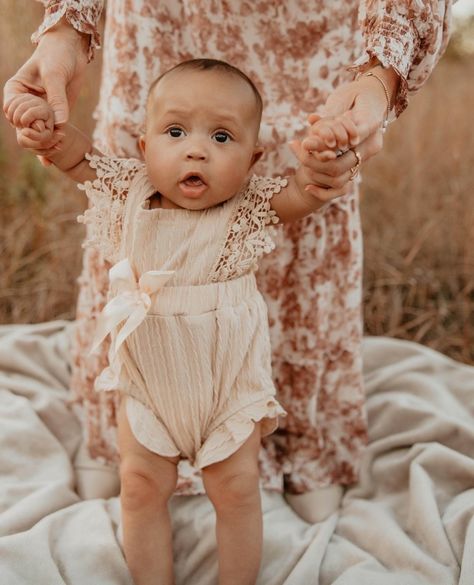 Get 25% off today with code: BF25 🌟 Hold on tight, because cuteness overload is about to hit your feed! 😍 This adorable little munchkin is rocking our cozy jami romper! ***TAP TO SHOP*** @fitforasuitcase