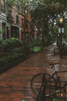 Boston Aesthetic, Boston Street, Autumn In New York, Cute Fall Wallpaper, Autumn Scenery, Dark Academia Aesthetic, Academia Aesthetic, Autumn Aesthetic, Fall Wallpaper