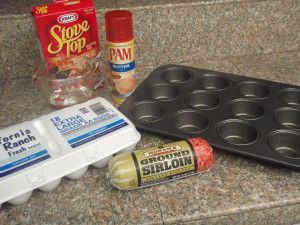 Stove Top Stuffing Muffins, Stove Top Stuffing Meatloaf Recipes, Muffin Pan Meatloaf, Easy Meatloaf Muffins, Muffin Tin Meatloaf, Weight Watchers Meatloaf, Stove Top Meatloaf, Stove Top Stuffing Meatloaf, Meatloaf Muffins Recipe