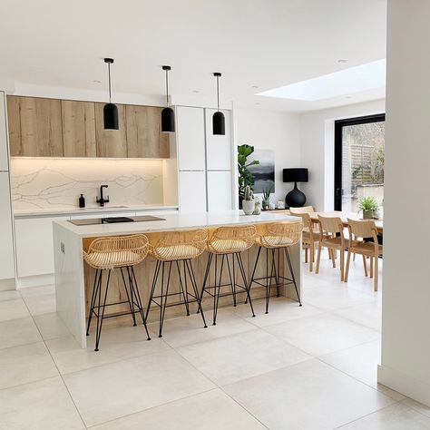 Small Open Plan Kitchens, Scandi Kitchen, Kitchen Diner Extension, Open Plan Kitchen Dining Living, Open Plan Kitchen Diner, Open Plan Kitchen Dining, Open Plan Kitchen Living Room, Kitchen Dining Living, Kitchen Floor Tile