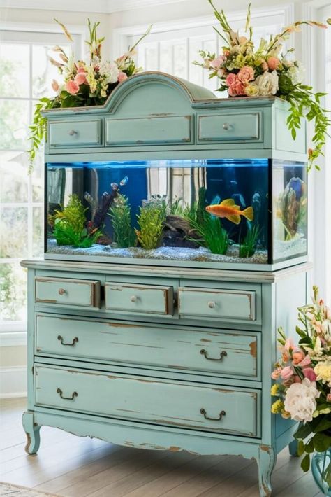 Fish tank aquaponics