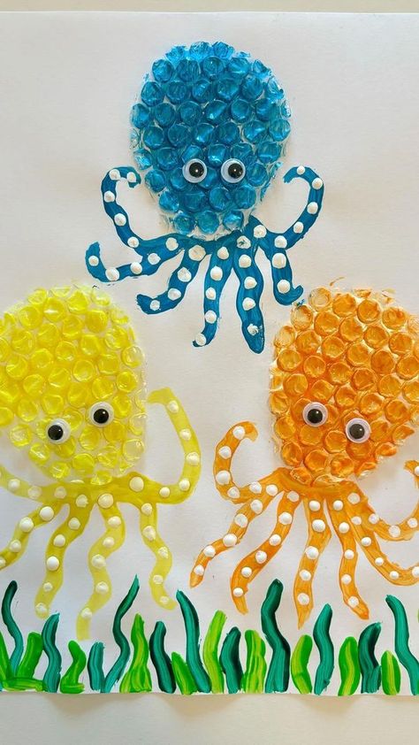 Bubble Wrap Crafts, Bubble Wrap Art, One Little Project, Sea Animal Crafts, Octopus Crafts, Early Childhood Educator, Under The Sea Crafts, Bubble Print, Sea Crafts