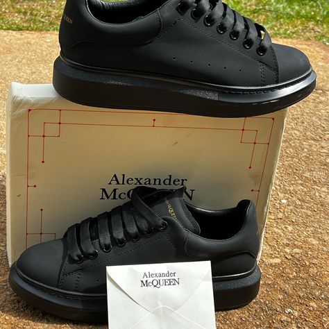 Alexander Mqueens Wore Once Great Condition Ship Within 2 Days Box Beat Alexander Mcqueen Sneakers, Mcqueen Shoes, Alexander Mcqueen Shoes, Alexander Mcqueen, Burberry, Alexander, Size 12, Man Shop, Sneakers